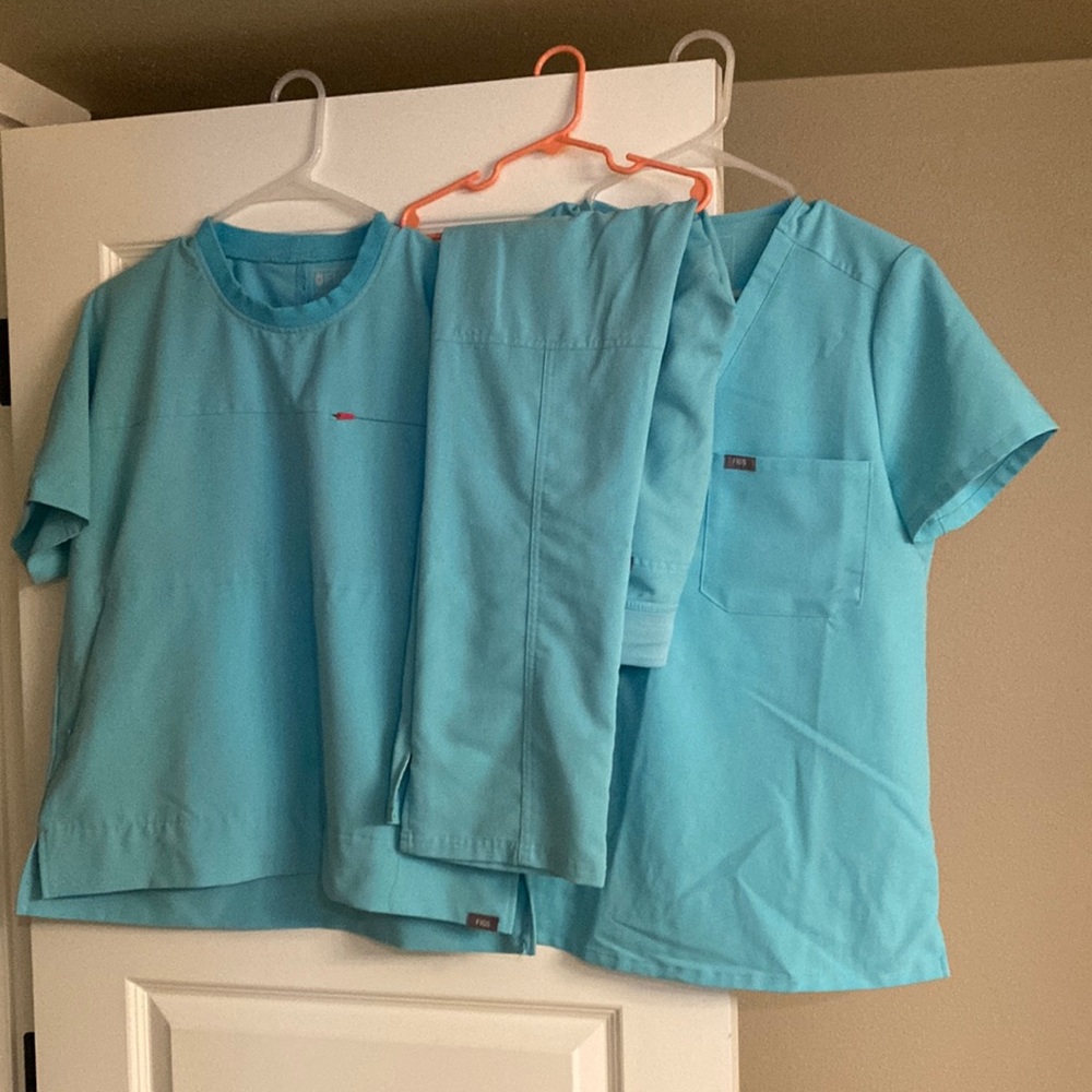 Neon blue figs set